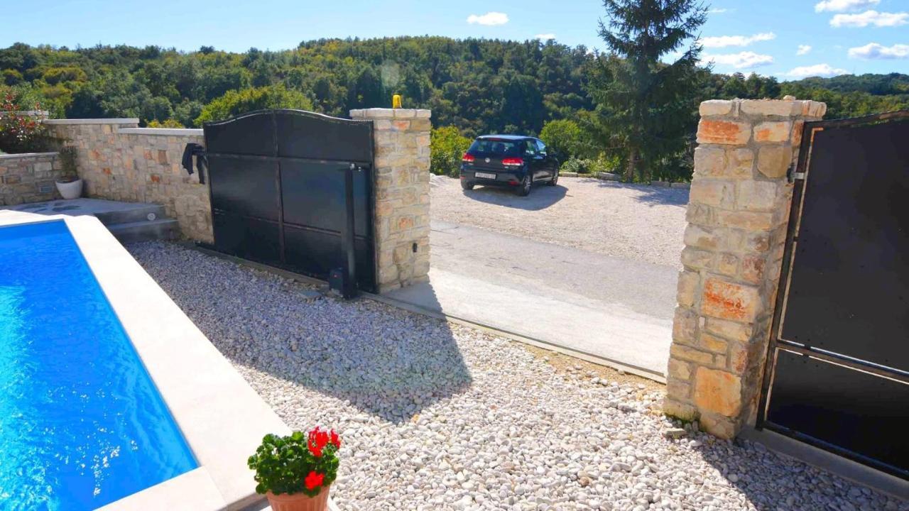 Villa Beram Екстер'єр фото